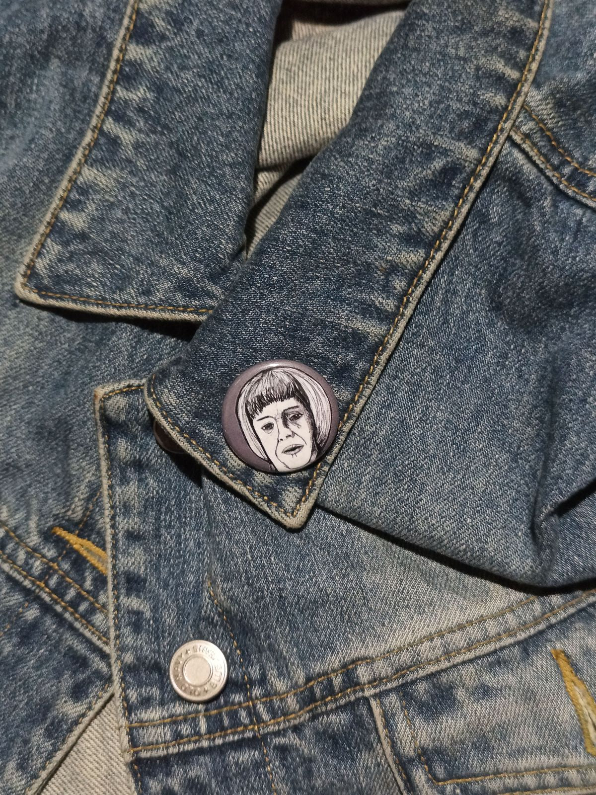 Cricket Marlowe AHS Roanoke Pinback Button - Leslie Jordan Fan Art
