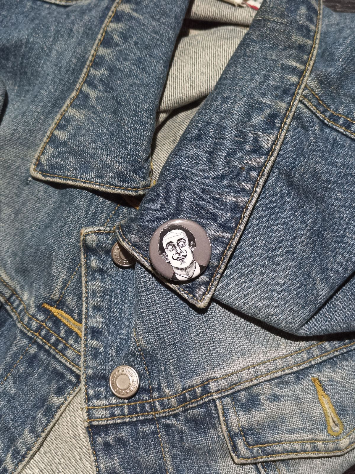 Salvador Dali Zombie Pin – Spooky Gift for Art & Horror Lovers