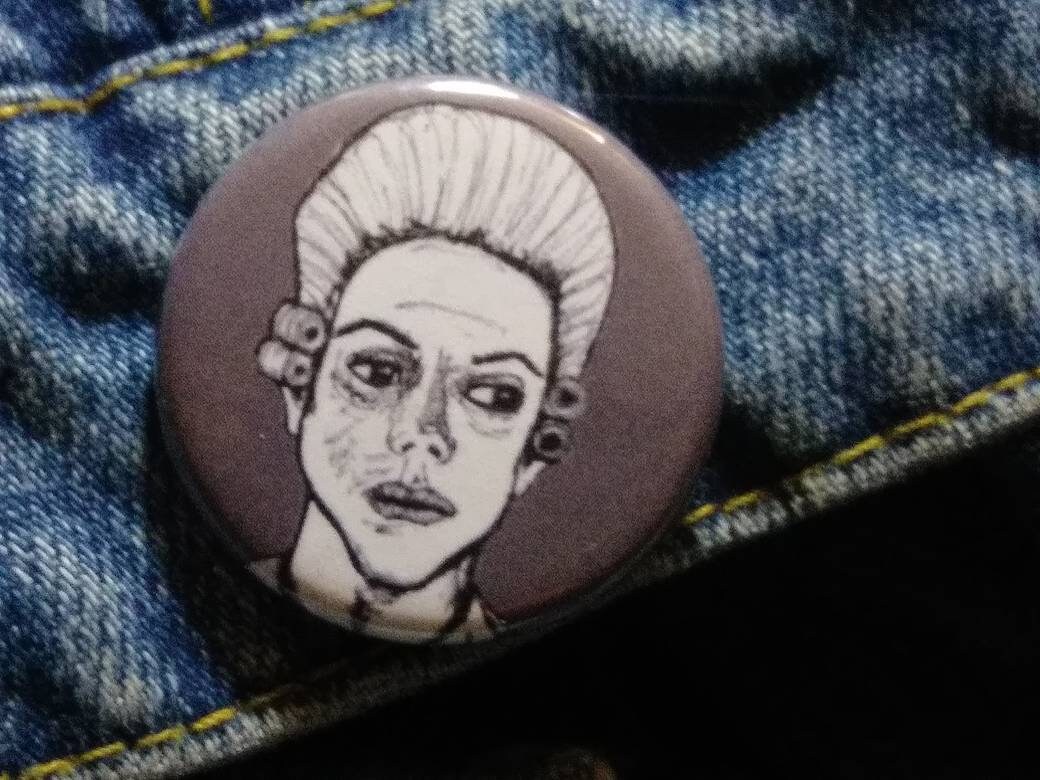 Evan Peters as Edward Mott - AHS Roanoke Pinback Button