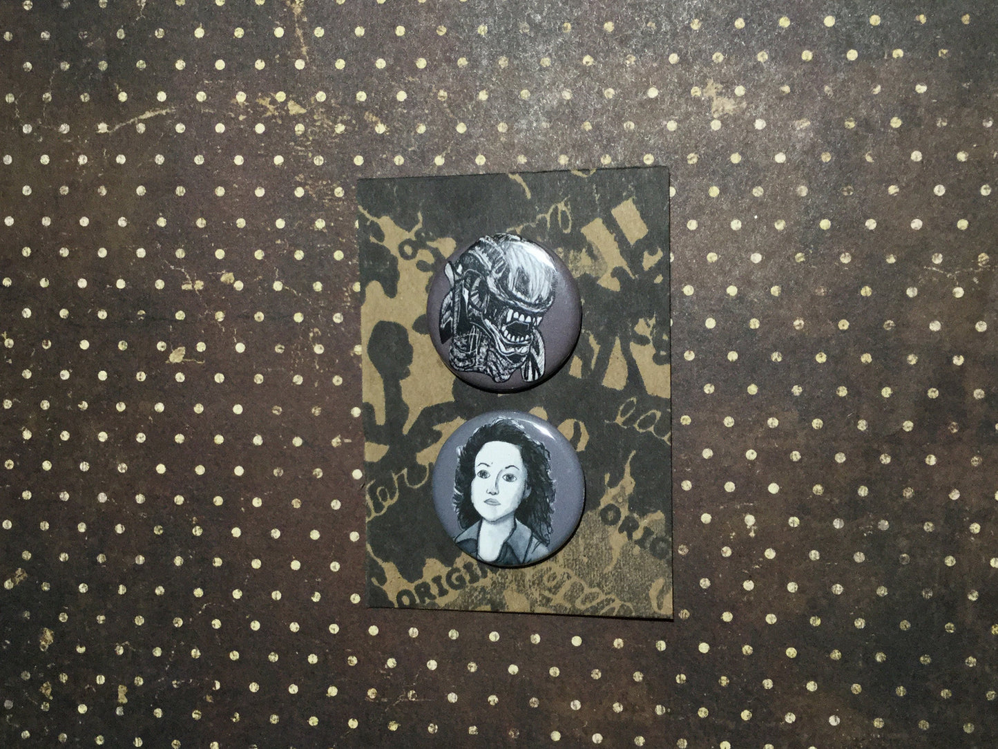 Xenomorph Ellen Ripley Couple Pinback Button Set - Horror Movie Pins for Alien Fans!