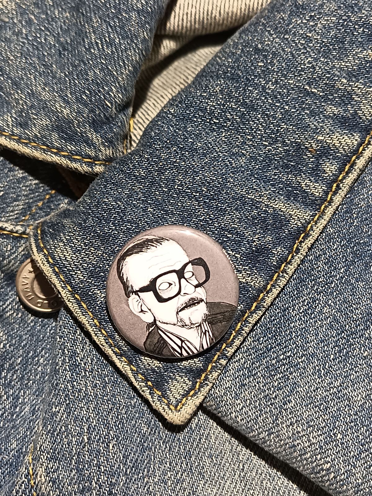 George Romero Zombie Pin – Horror Gift for Zombie Movie Fans