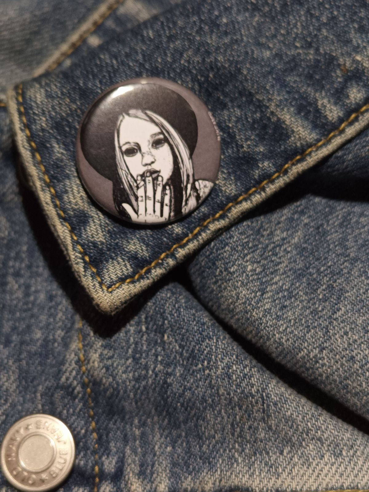 Violet Harmon Pin | AHS Murder House Horror Button