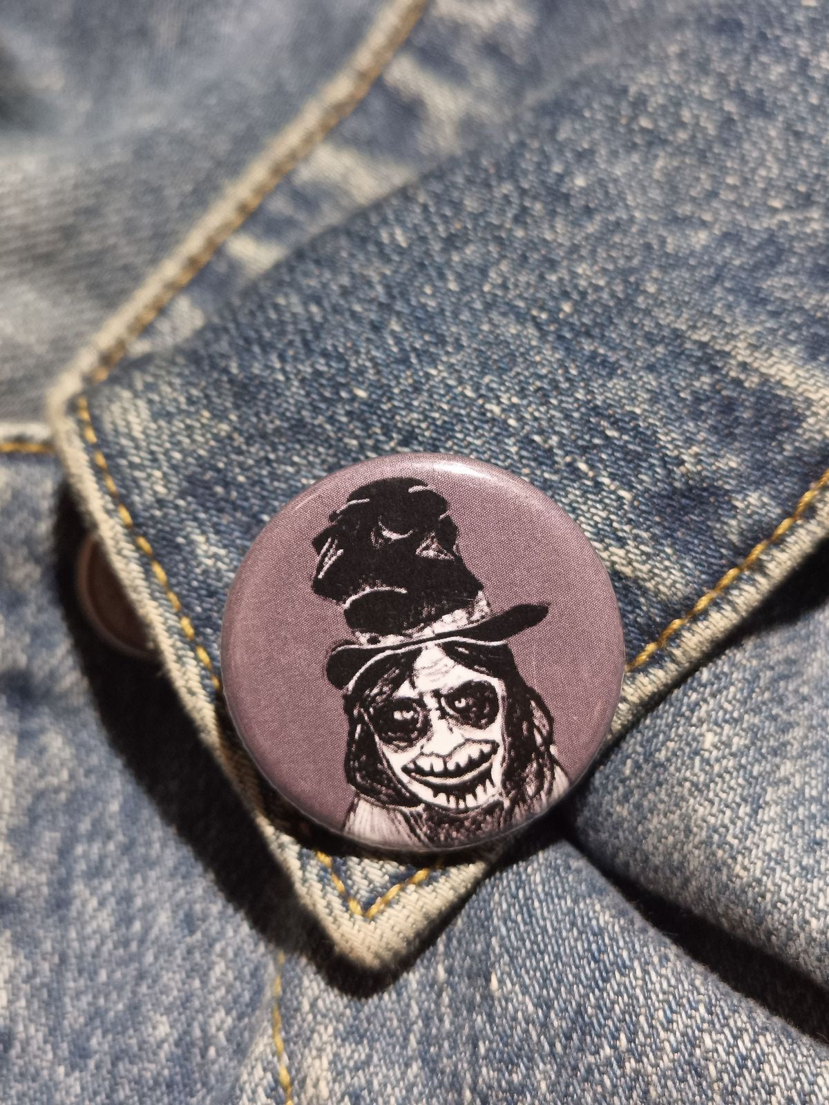 Babadook Button – Spooky Horror Pin for Cult Film Fans