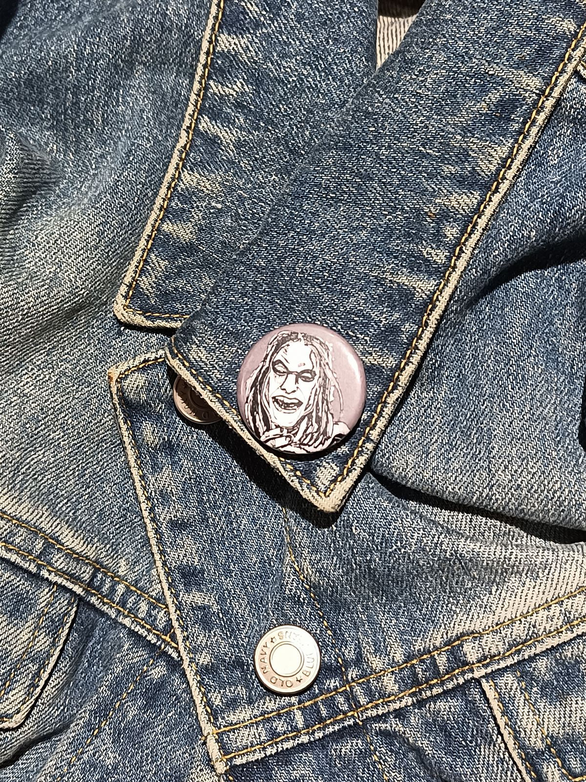 Zelda Pet Sematary Pinback Button | Cult Classic Horror Gift for Fans