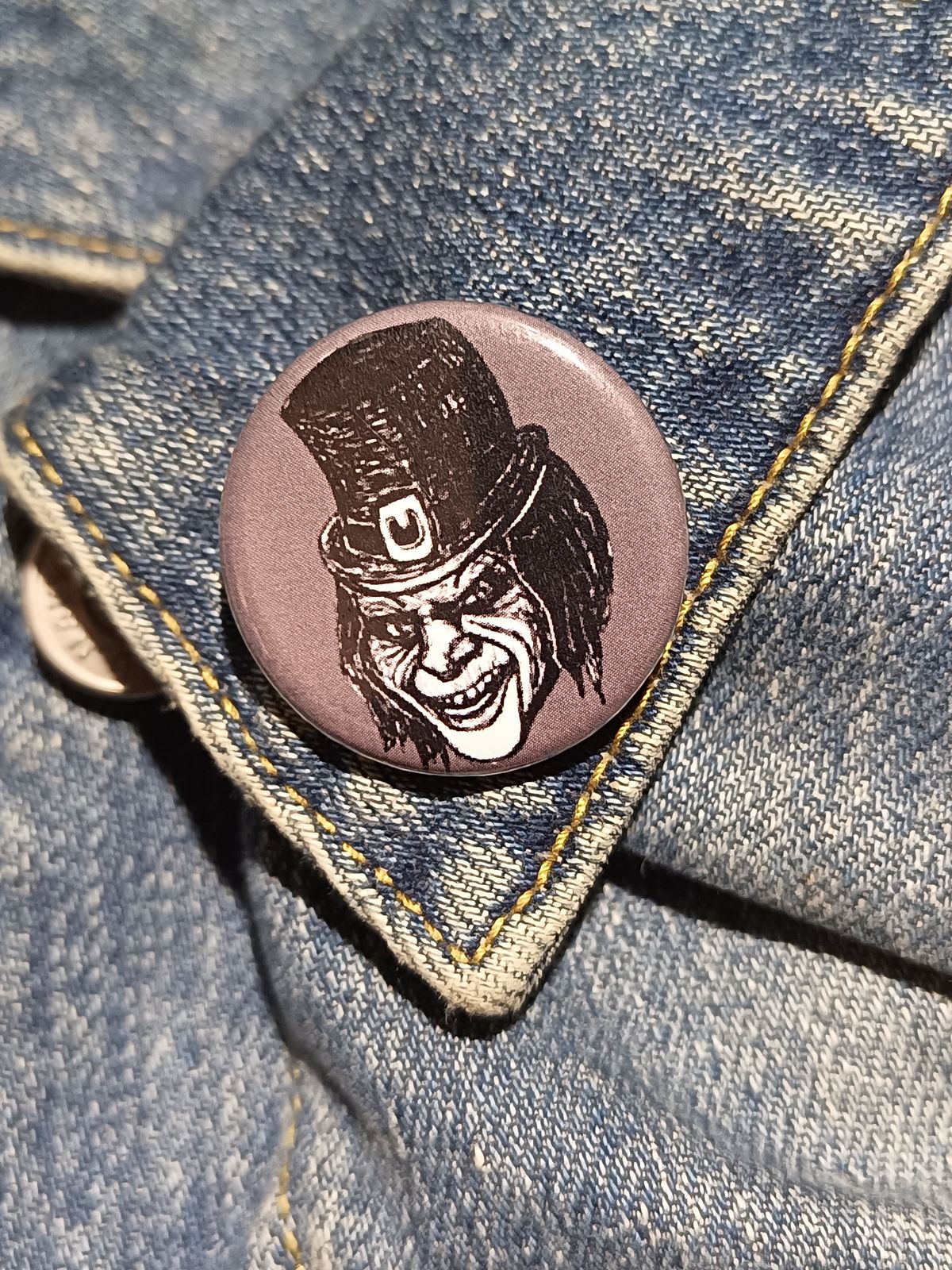 Leprechaun Pin | Cult Classic Horror Button Gift