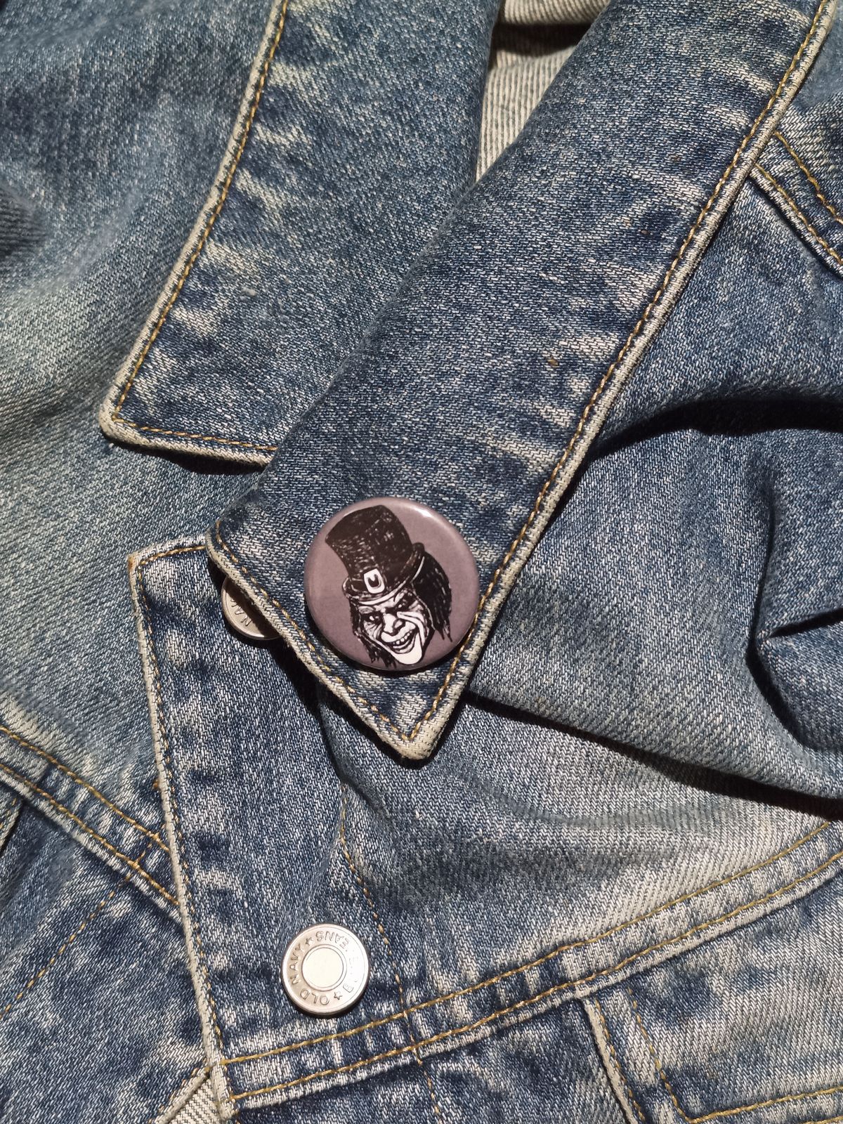 Leprechaun Pin | Cult Classic Horror Button Gift