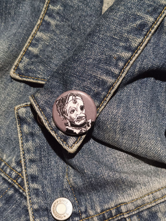 Chainsaw Horror Icon Pin | Slasher Movie Button Gift