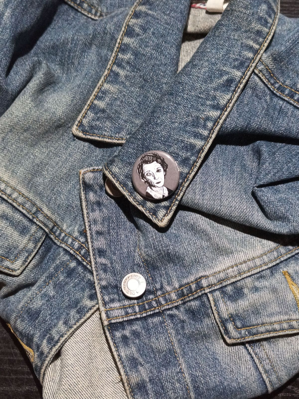 Moira O'Hare Button – Spooky AHS Murderhouse Fan Gift