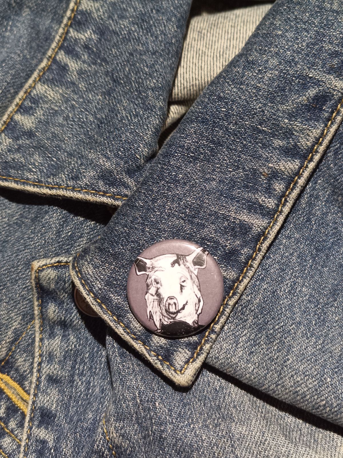 Piggy Man AHS Roanoke Button – Creepy Horror Fan Art Gift