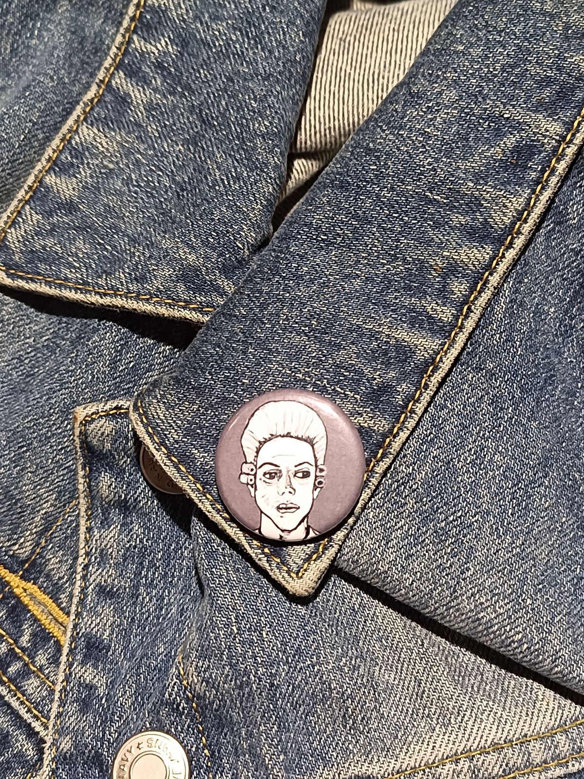 Edward Mott AHS Roanoke Button – Spooky Fan Art Gift