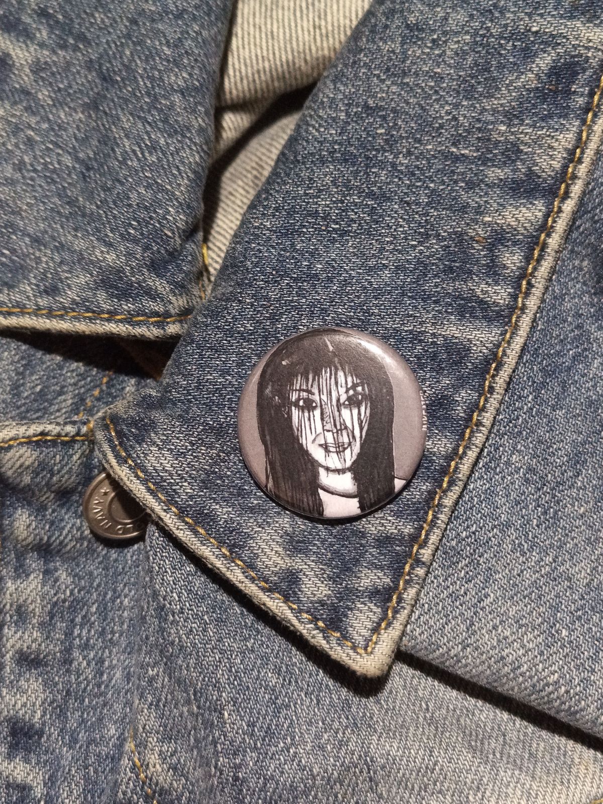 Kayako Saeki Horror Pin – 1.25" Grudge-Inspired Button Gift