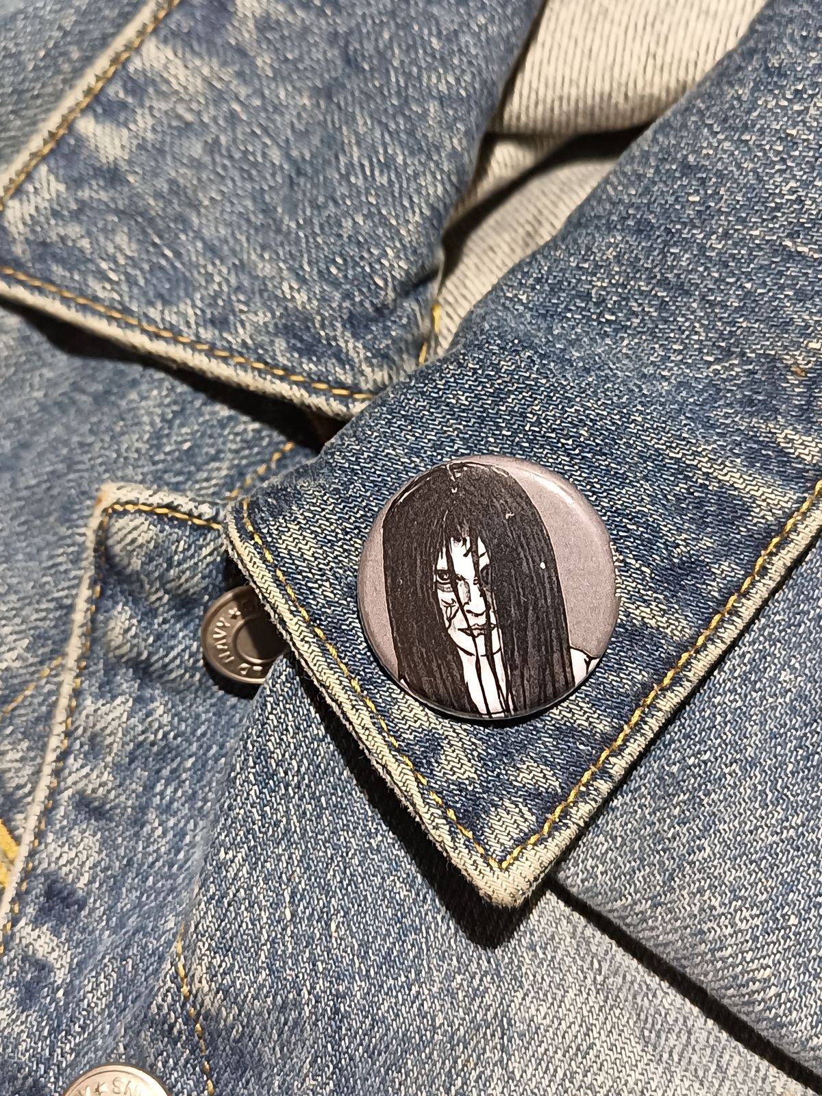 Samara Ring Horror Pinback Button – Creepy Cult Classic Design
