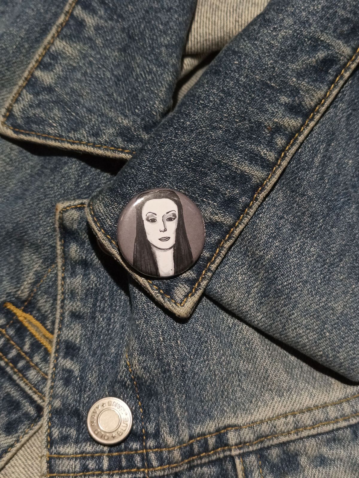 Morticia Addams Pinback Button – Gift for Horror Fans & Goths