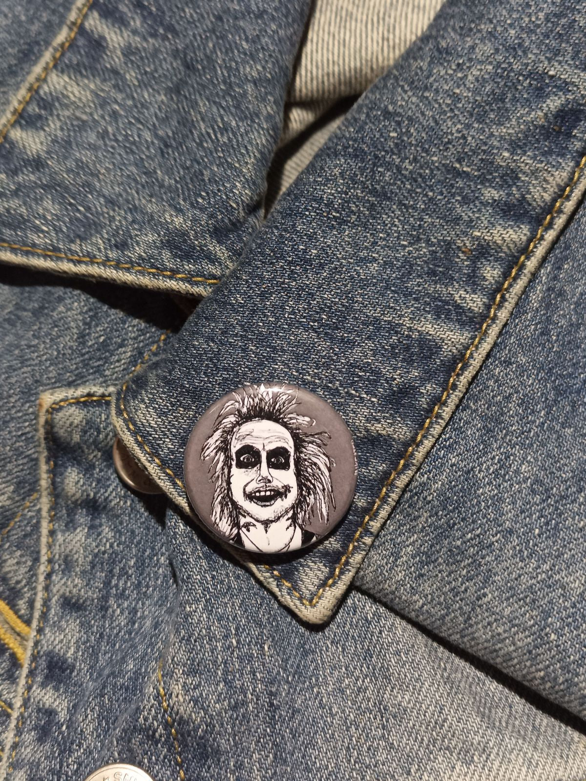 Beetlejuice Pinback Button – Spooky Gift for Horror Fans