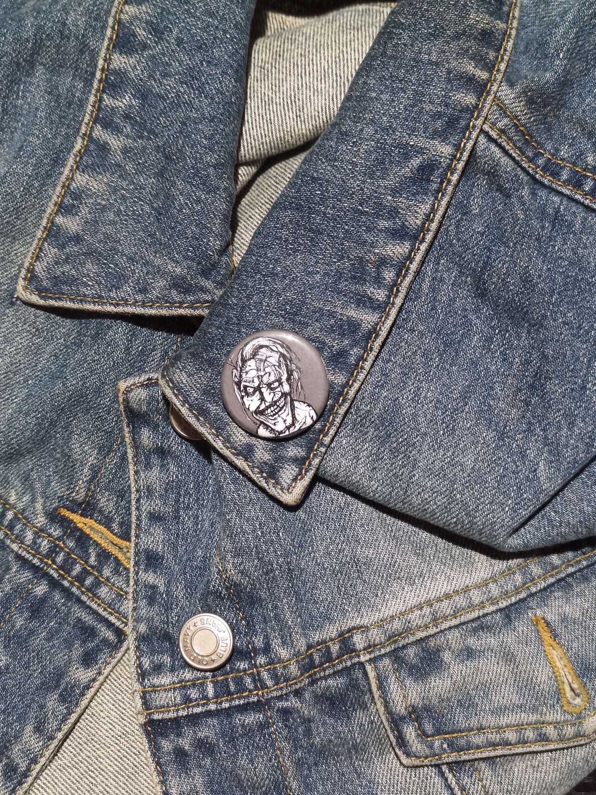 Jangly Man Pinback Button – Scary Stories Horror Collectible