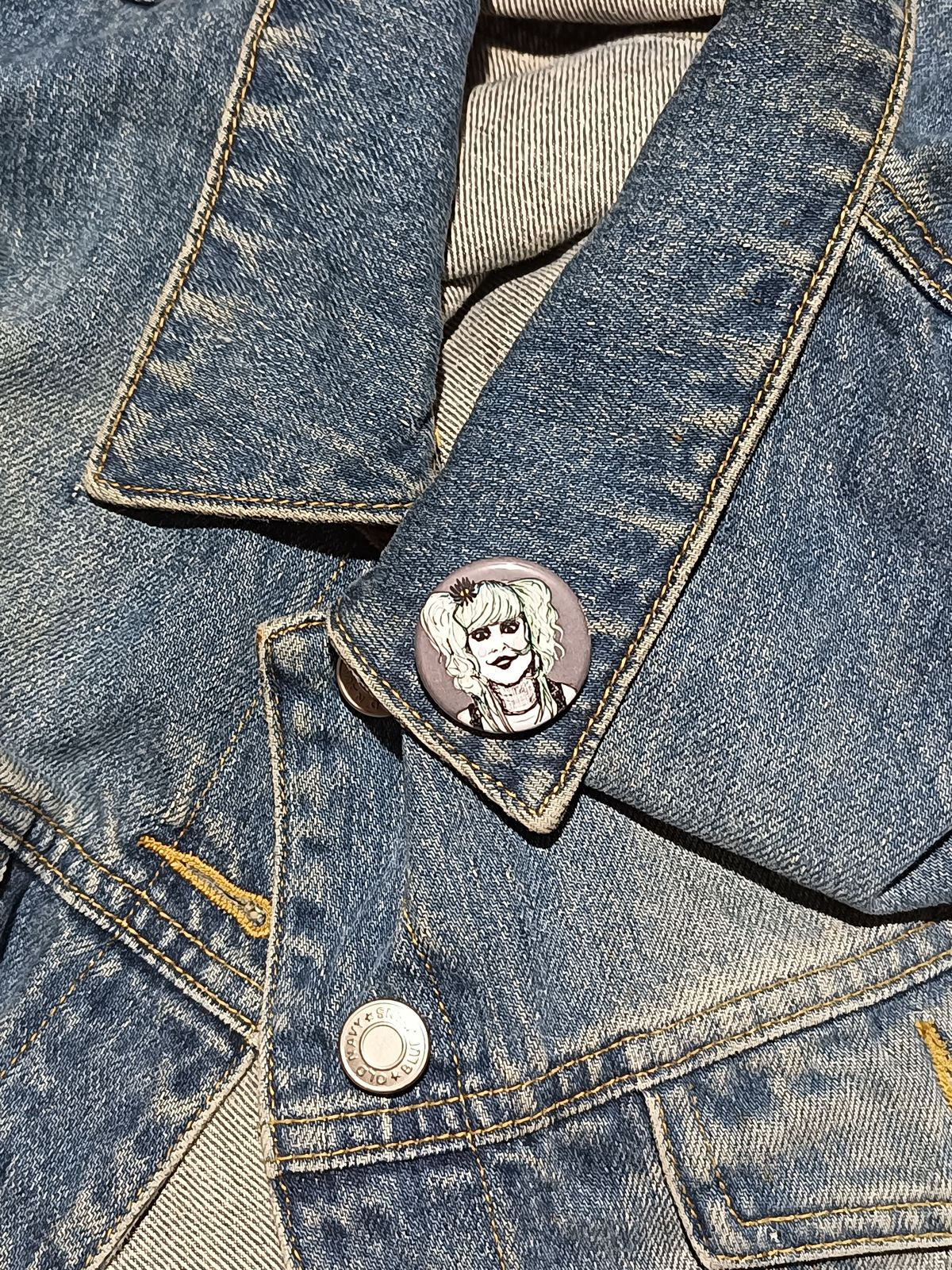 Sex Head Button – Rob Zombie 31 Horror Movie Pin for Collectors