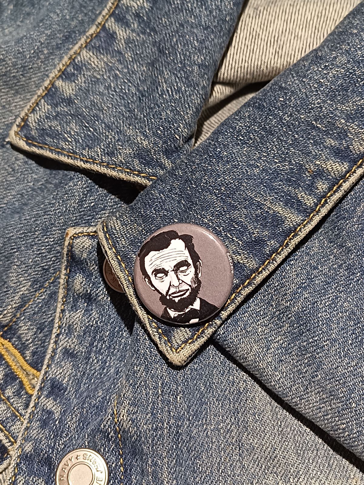 Abraham Lincoln Zombie Pin – Spooky Gift for History Buffs