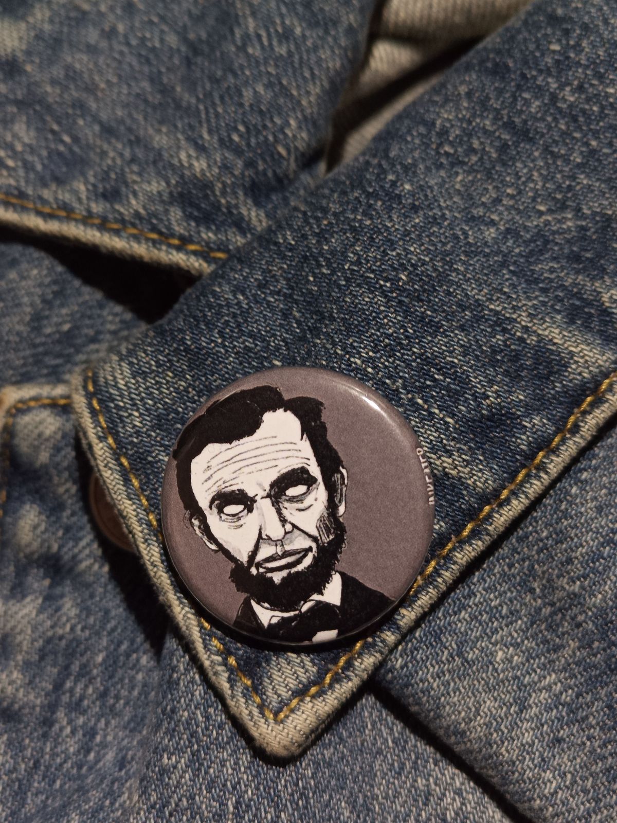 Abraham Lincoln Zombie Pin – Spooky Gift for History Buffs