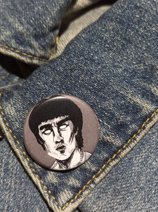 Bruce Lee Zombie Pin – Spooky Gift for Horror & Kung Fu Fans