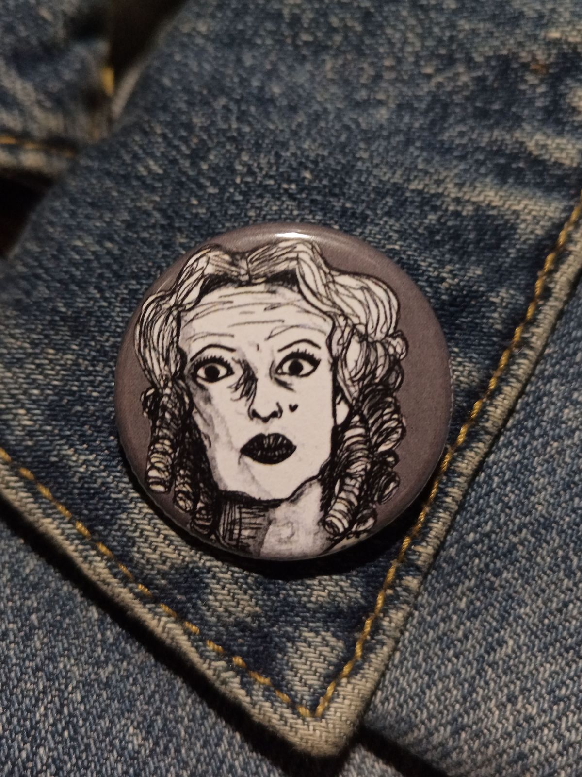 Baby Jane Hudson Pin – Classic Horror Women Button Gift