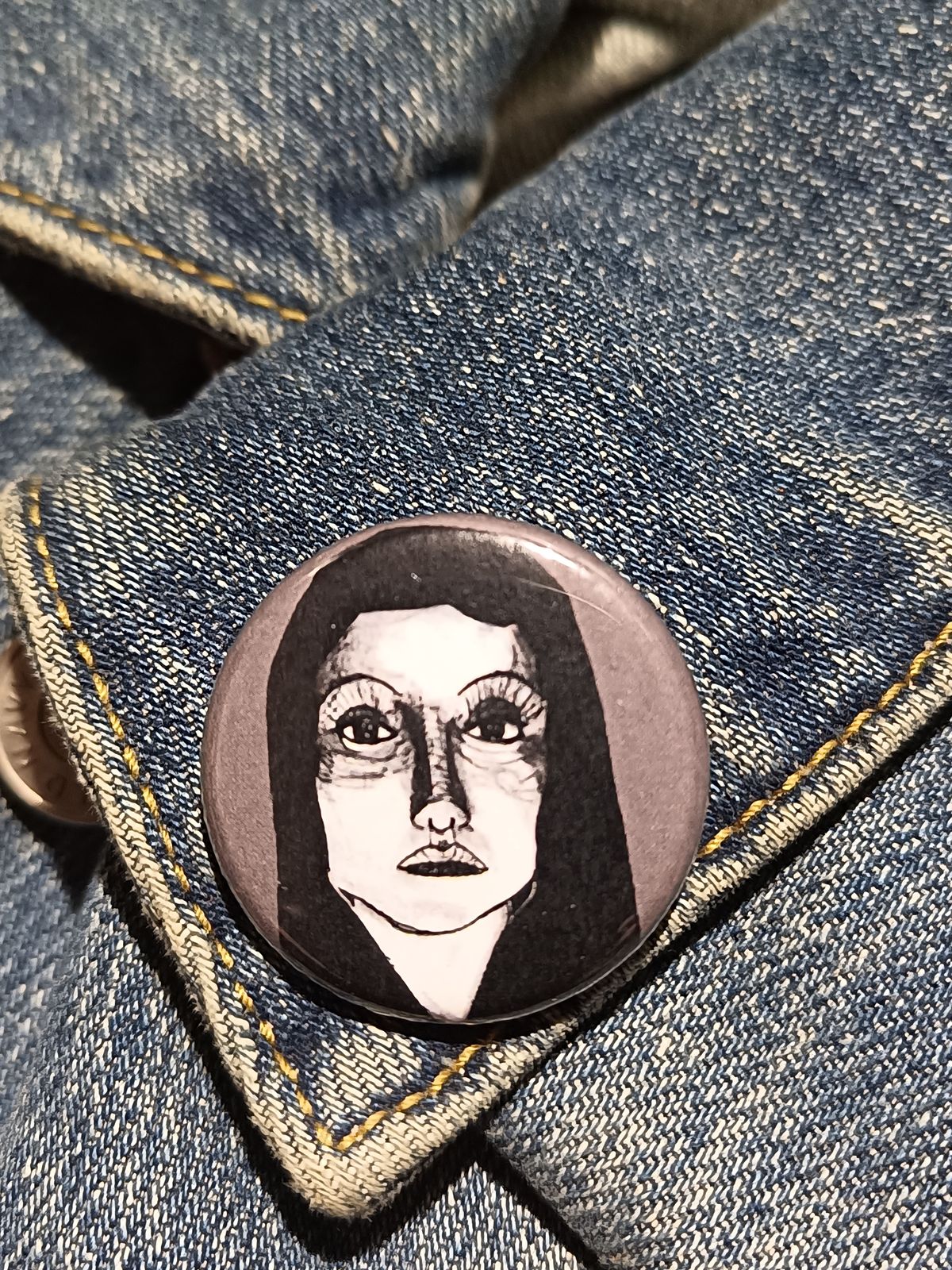 Marya Zaleska Dracula’s Daughter Pin – Vintage Horror Button