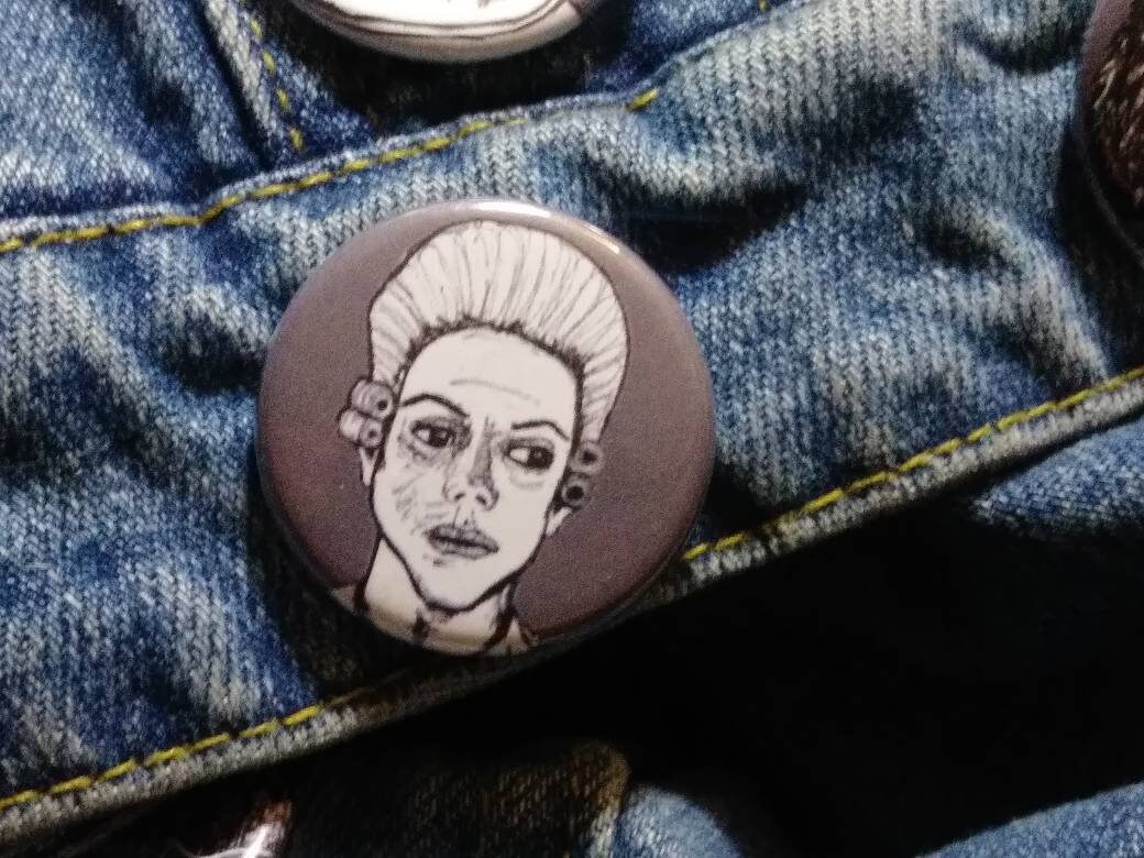 Evan Peters as Edward Mott - AHS Roanoke Pinback Button