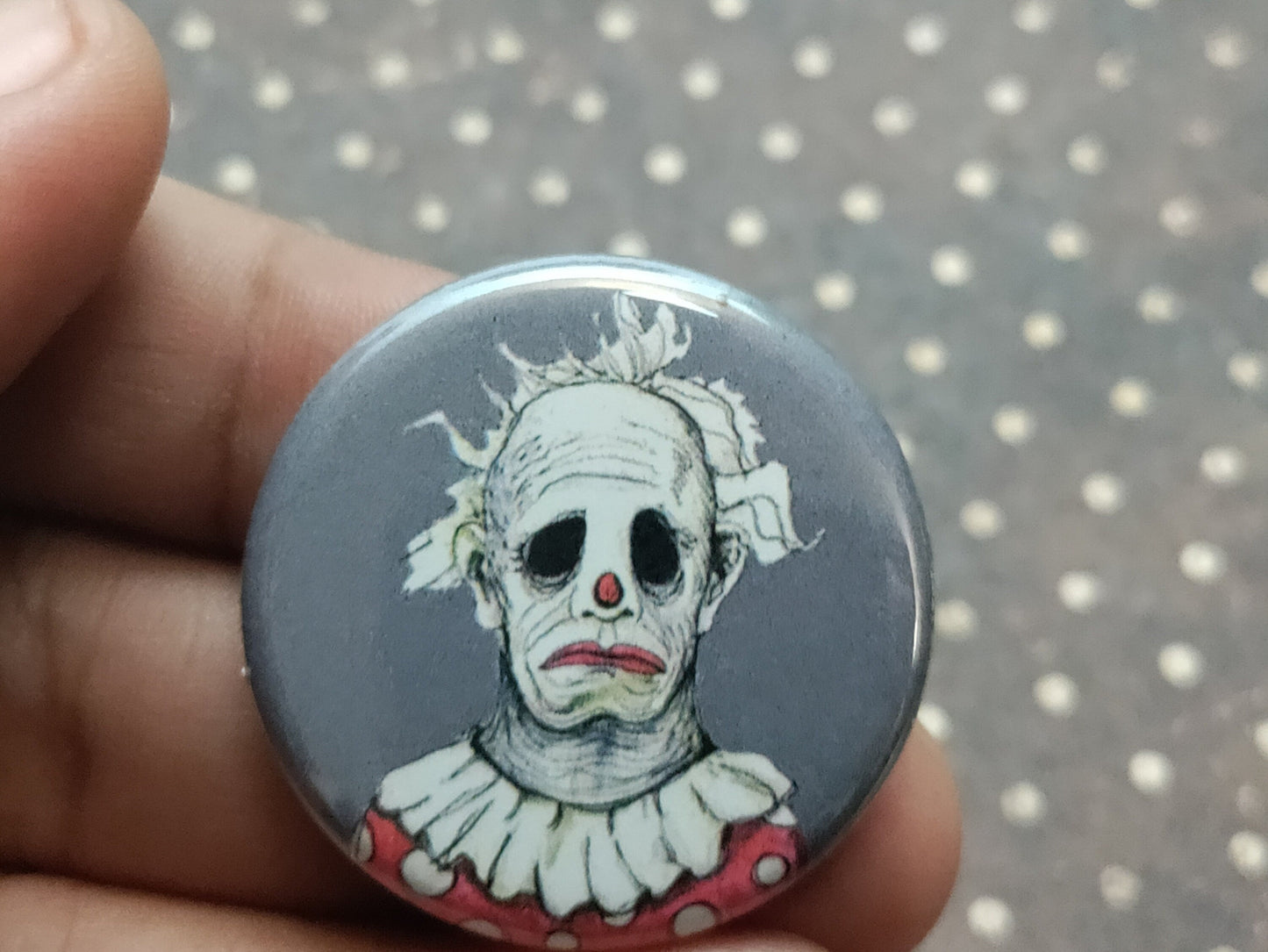 Wrinkles the Clown Pinback Button - Creepy Collectible for Horror Fans!